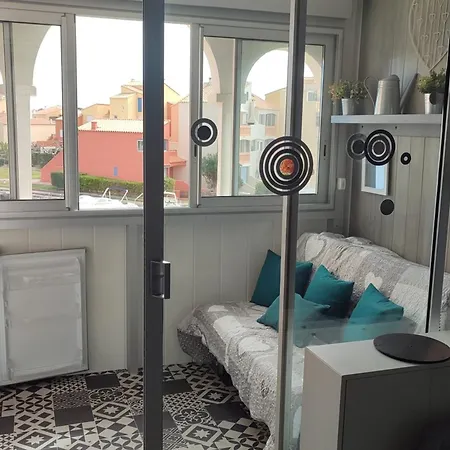 Apartament With Pool And Parking In *