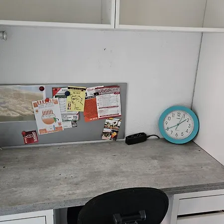 With Pool And Parking In Apartament *